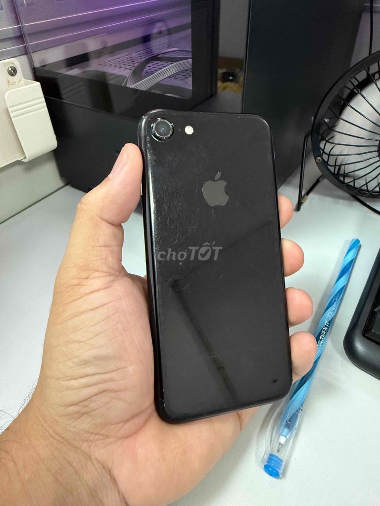 Apple iPhone 7 128GB Đen bóng. Mua bán Điện thoại tại Thị xã Bến Cát Bình Dương được đăng bởi Gia Thành hình 1