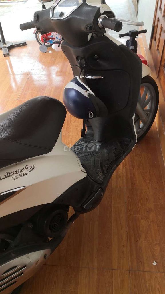 Piaggio Liberty Trắng đã qua sử dụng. Mua bán Xe máy tại Thị xã Hương Trà Thừa Thiên Huế được đăng bởi Xa Cáck Xa hình 4