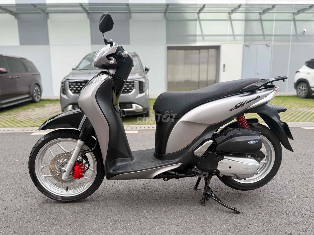Honda SH Mode 125cc Bạc. Mua bán Xe máy tại Quận Gò Vấp Tp Hồ Chí Minh được đăng bởi CẦM ĐỒ NĂM LINH hình 9