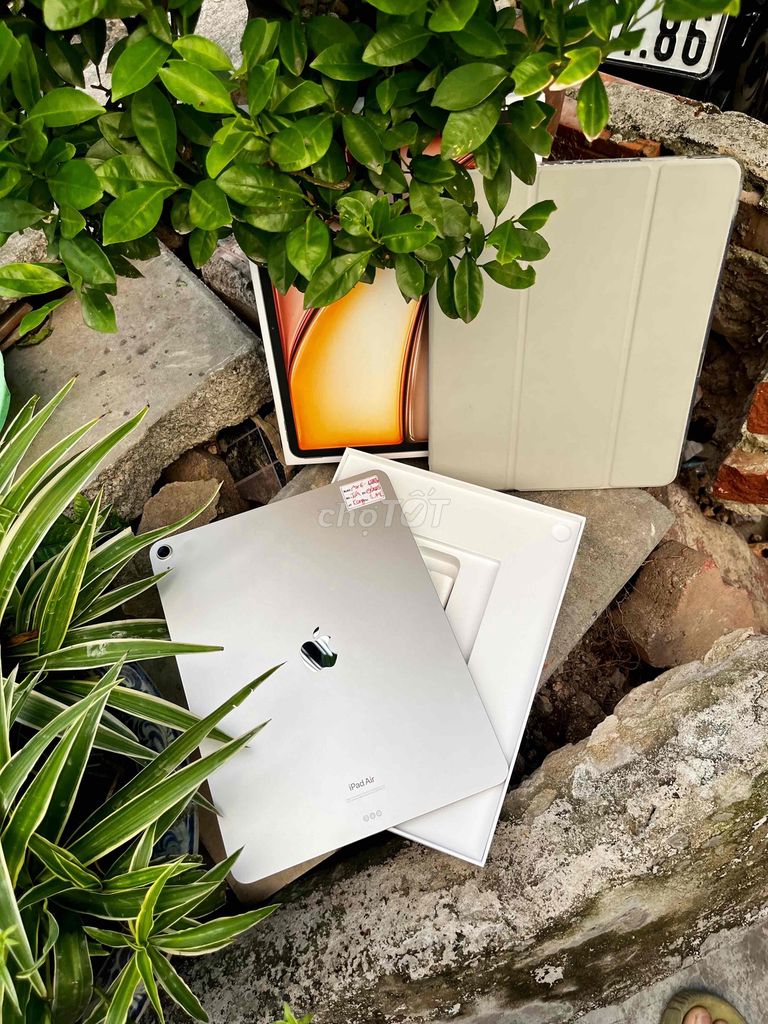 ipad Air6-13inch fullbox sạc 14 lần bh 9/2025