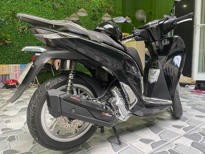 Xe SH125i đời 2022 - Màu đen bóng mới 98% đã sd