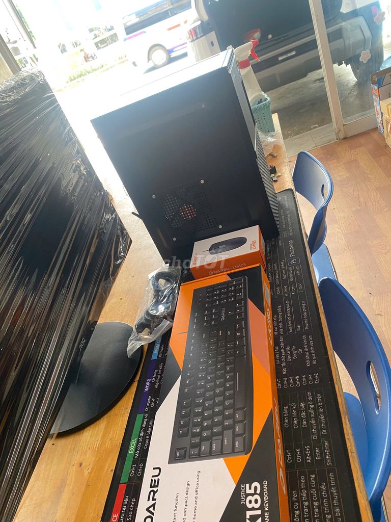 Máy tính để bàn I3 8100 8G 256G/ 1050Ti 4G/ 27in. Mua bán Máy tính để bàn tại Thành phố Buôn Ma Thuột Đắk Lắk được đăng bởi Vi Tính Tây Nguyên hình 1