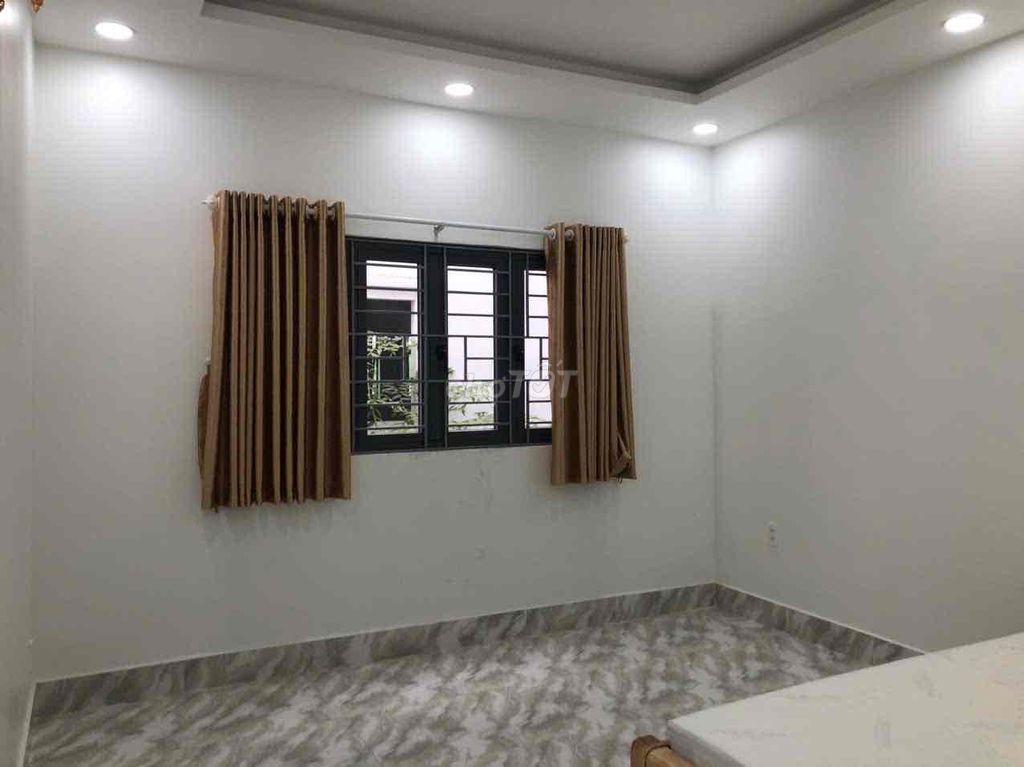 Phòng ngay đường 29 Khu Tên lửa. Binh Tân.