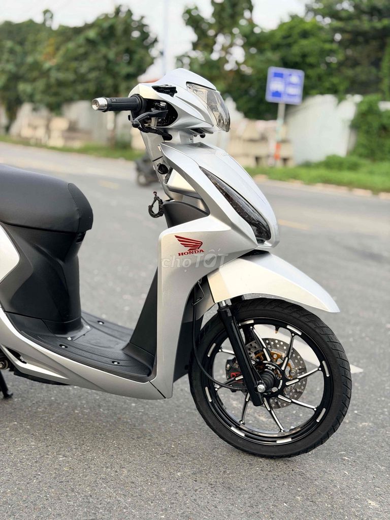 VISION FULL KIỂNG TỨ QUÝ 5 CHÍNH CHỦ. Mua bán Xe máy tại Thành phố Thủ Đức Tp Hồ Chí Minh được đăng bởi nguyễn hiếu  hình 6