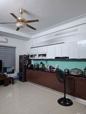 Nhà 32m2 x 7 tầng, THANG MÁY, MỚI - ĐẸP, ngõ 2 ô tô tránh,  12 tỷ