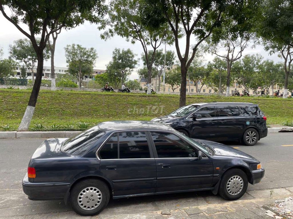 Bán Honda Accord siêu đẹp, nỉ rin. Mua bán Ô tô tại Quận Hải Châu Đà Nẵng được đăng bởi otocudanang hình 2