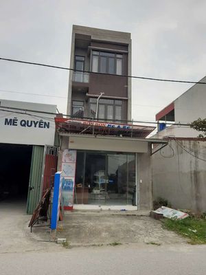 Cần bán nhà trục chính kinh doanh bán hàng đông đúc. Mua bán nhà ở tại Huyện Ân Thi Hưng Yên được đăng bởi Nguyễn Công