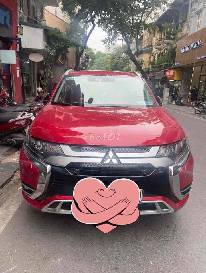 Mitsubishi Outlander 2022 2.0 CVT - 300000 km. Mua bán Ô tô tại Quận Thanh Xuân Hà Nội được đăng bởi Hang Nguyen Thu hình 4