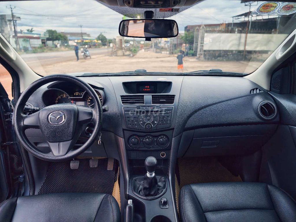 Mazda BT50 2017 số sàn 2 cầu. Mua bán Ô tô tại Thành phố Pleiku Gia Lai được đăng bởi Trần Tiến Phát hình 5