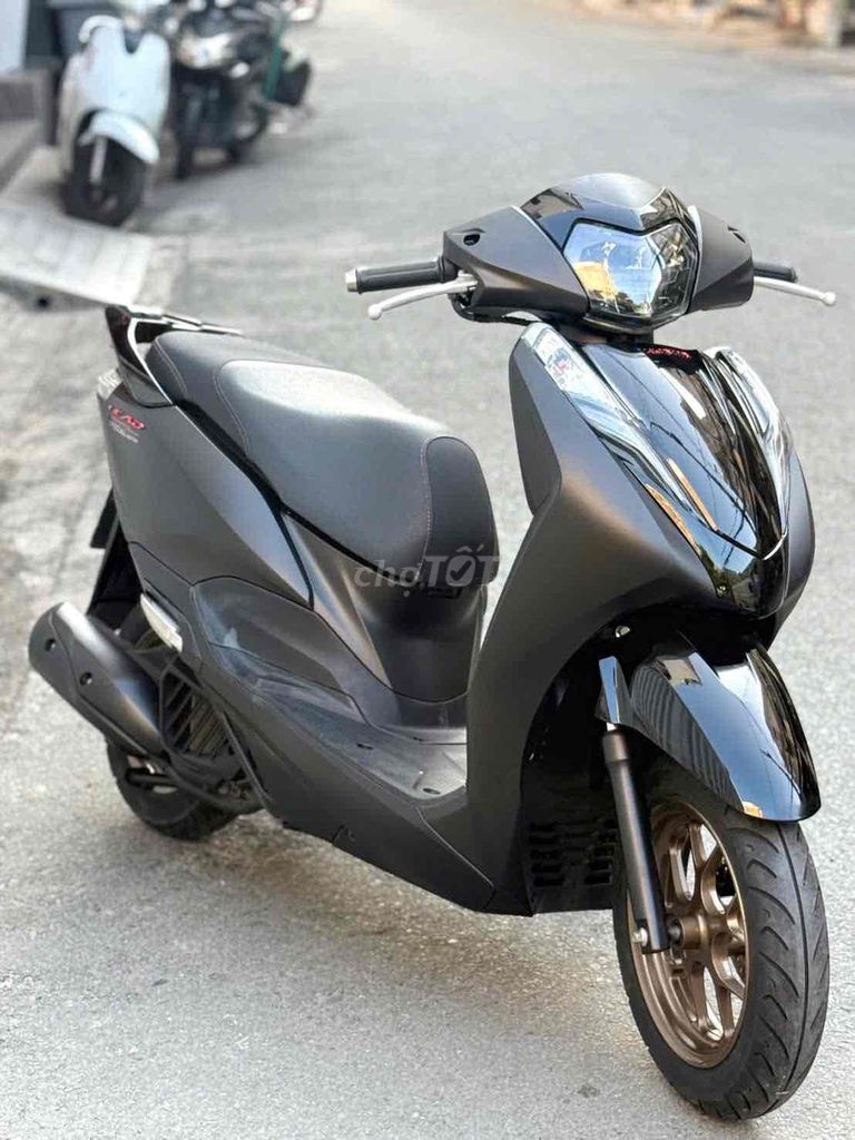 Honda Lead 125cc 2019 черный матовый спецверсия 1 хозяин