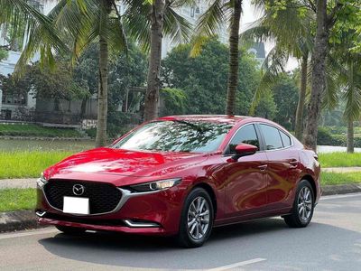 Bán Mazda 3 luxury 2022, 26000km, giá 599 tri