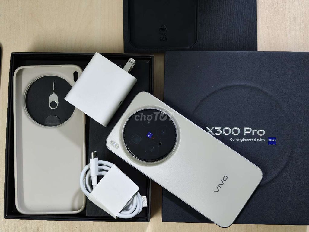 Vivo X300 Pro chính hãng fullbox BH 12/2027. Mua bán Điện thoại tại Quận 12 Tp Hồ Chí Minh được đăng bởi KenJi Nguyen hình 1