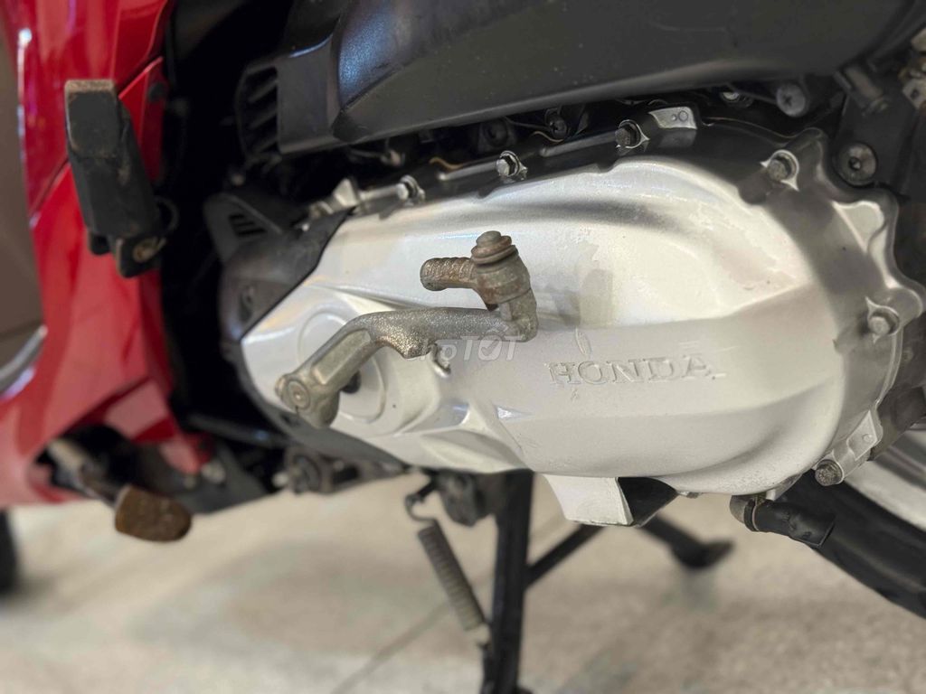 Honda Vision 2016 màu Đỏ. Mua bán Xe máy tại Quận Gò Vấp Tp Hồ Chí Minh được đăng bởi Hoàng Bách  hình 7