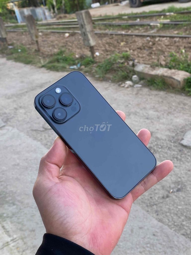 iPhone 14 Pro 128GB Đen. Mua bán Điện thoại tại Thành phố Đà Lạt Lâm Đồng được đăng bởi LỘC ĐÀ LẠT hình 1