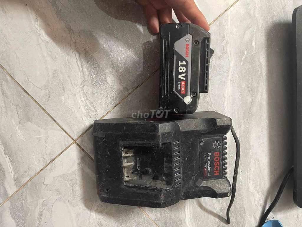 Máy khoan Bosch Professional Đen. Mua bán Đồ chuyên dụng, Giống nuôi trồng tại Thành phố Vinh Nghệ An được đăng bởi Đức vnn hình 1