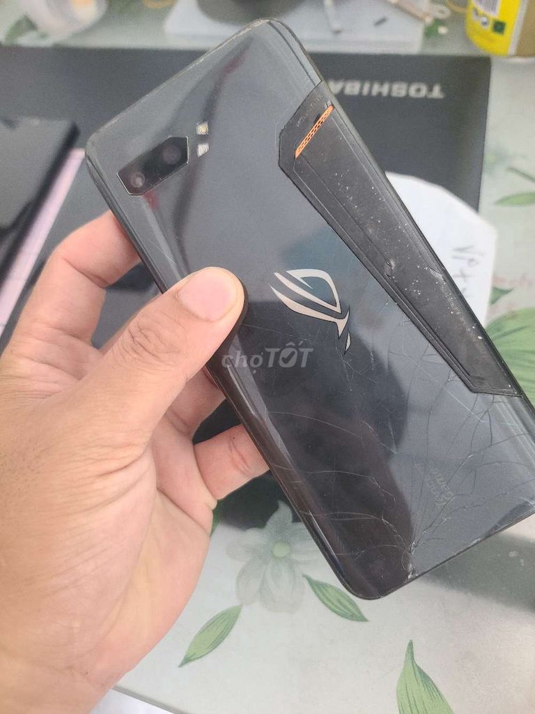 ROG Phone II Đen Đã qua sử dụng. Mua bán Điện thoại tại Thị xã Tân Uyên Bình Dương được đăng bởi Được hình 1