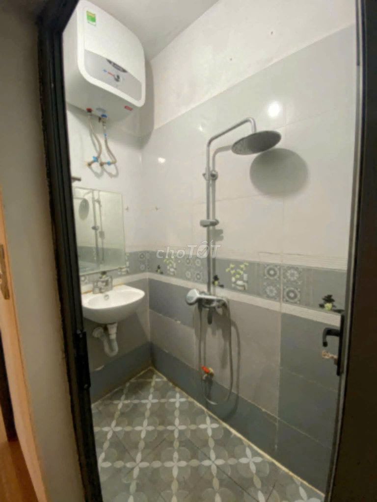 Комната для проживания 2,1 евро/месяц, 230 Динь Конг Тхуонг, Ханой