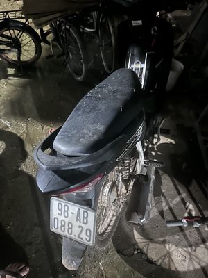 Do dư thừa xe không đi đến ae thiện chí alo. Mua bán Xe máy tại Huyện Lục Ngạn Bắc Giang được đăng bởi Huy Sai