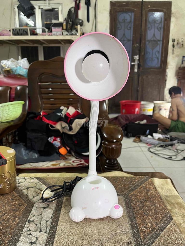 Đèn học Bain Trắng, hồng. Mua bán Đèn tại Quận Hoàng Mai Hà Nội được đăng bởi Kairiyeudau hình 1