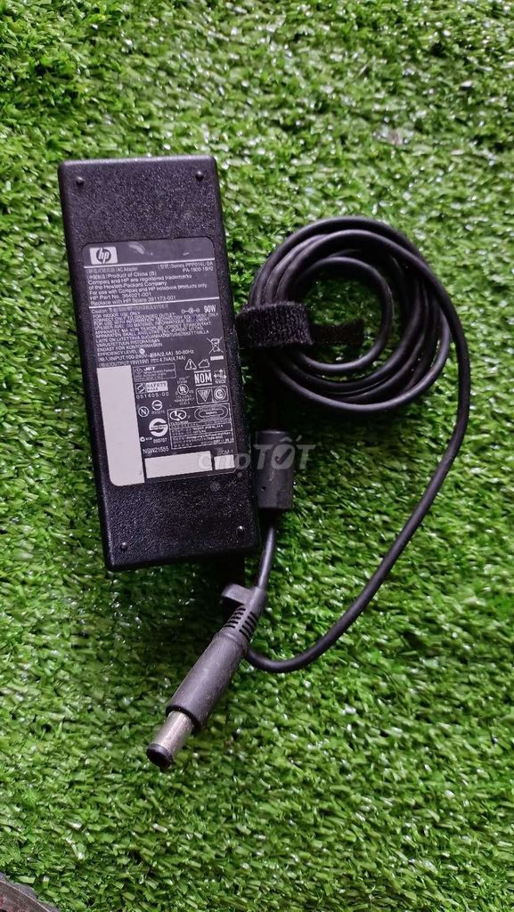 Sạc laptop HP 90W Đầu kim tròn lớn Đen Zin. Mua bán Phụ kiện (Màn hình, Chuột...) tại Thành phố Thủ Đức Tp Hồ Chí Minh được đăng bởi Cũ Giá Rẻ hình 1