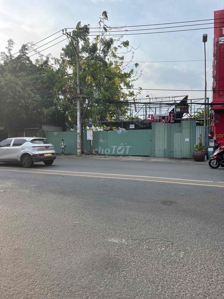 Cho thuê Mặt tiền Chế Lan Viên, Tân Phú: 20 x 50