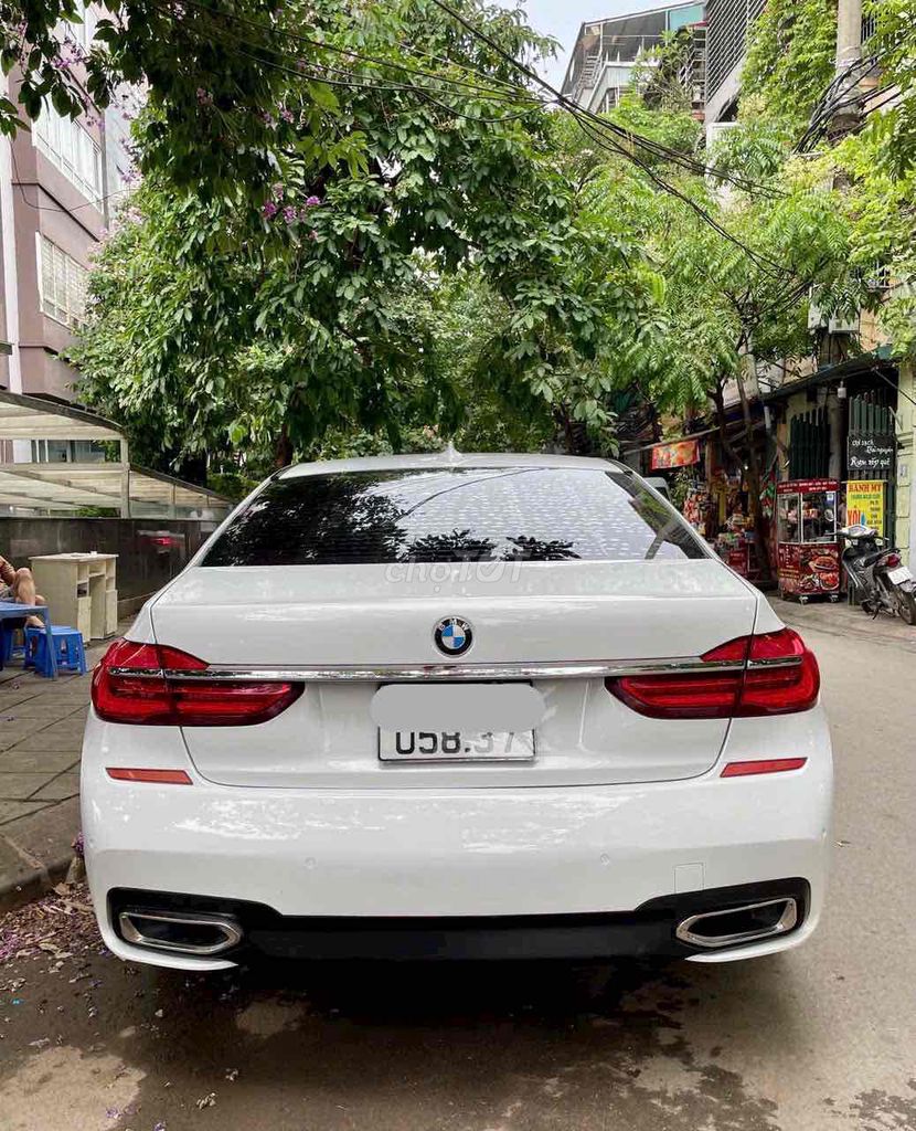 BMW 7 Series 2***00 km. Mua bán Ô tô tại Quận Thanh Xuân Hà Nội được đăng bởi Tuấn Nguyễn hình 3