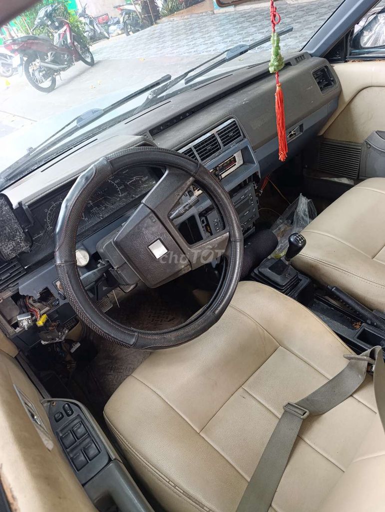 Nissan Bạc Số sàn. Mua bán Ô tô tại Huyện Long Hồ Vĩnh Long được đăng bởi Nguyễn Thái  hình 4