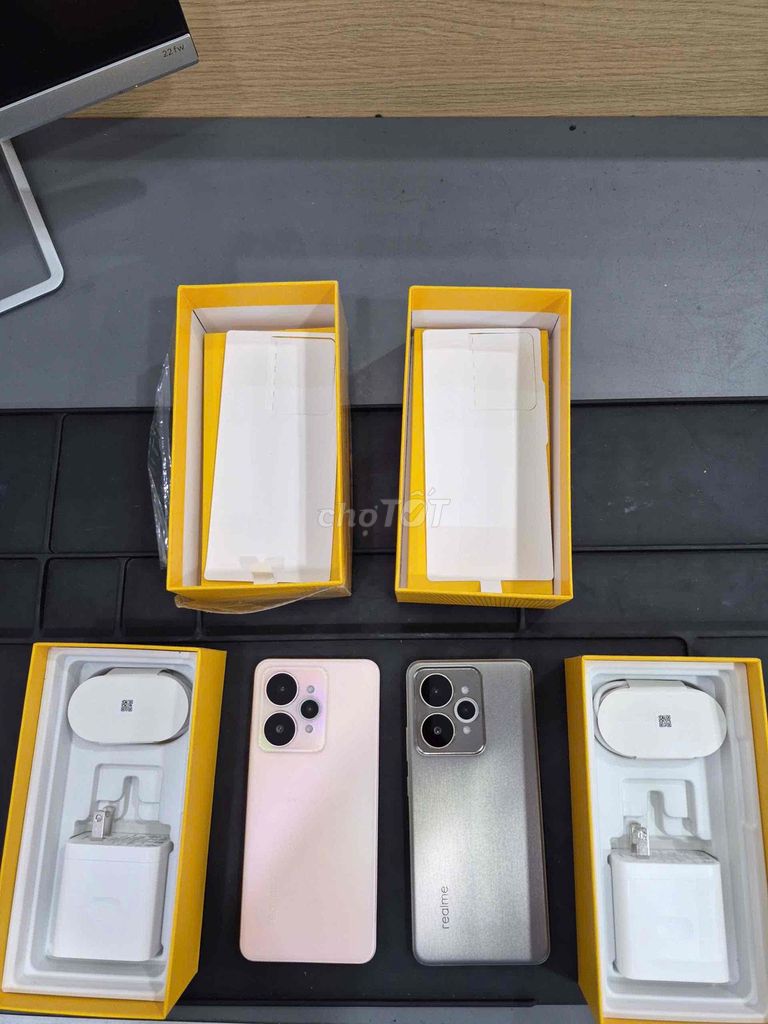 realme 15 5G 8GB/256GB fullbox. Mua bán Điện thoại tại Quận 3 Tp Hồ Chí Minh được đăng bởi Rin hình 1