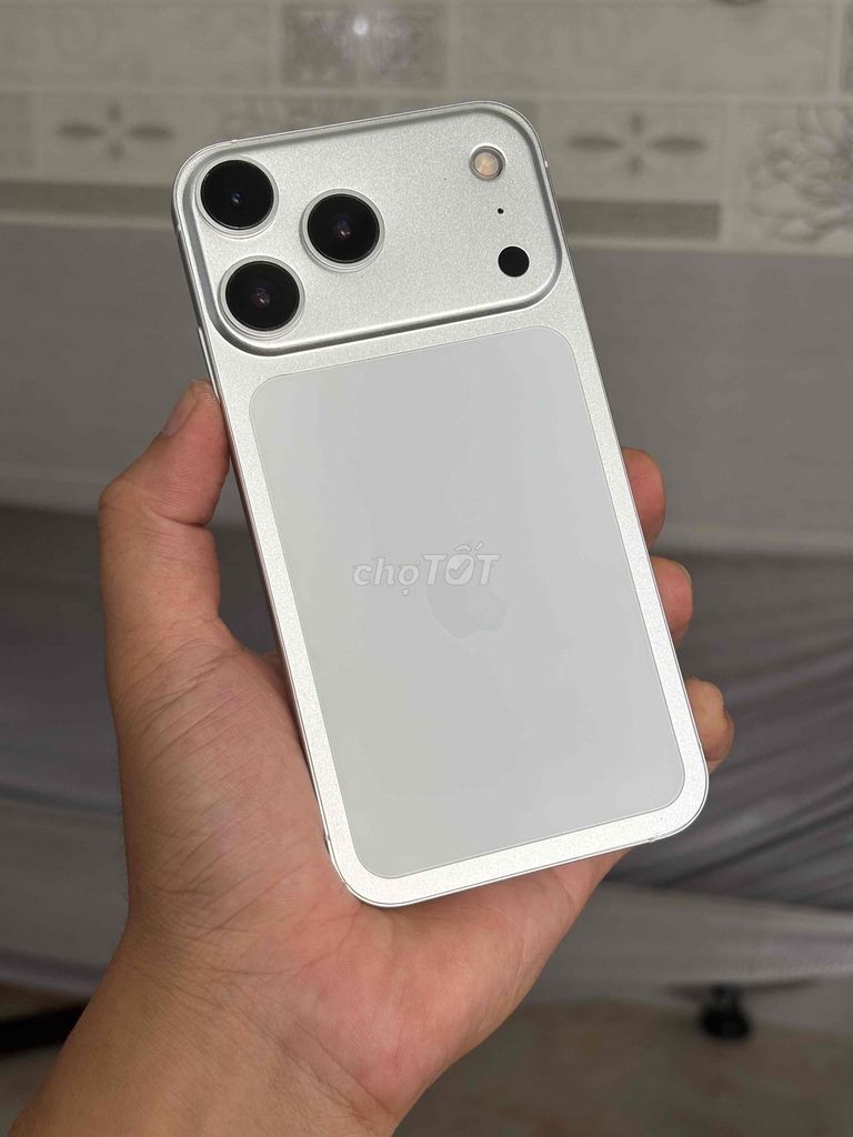 📱IPHONE Xr Độ 64G Quốc Tế. Mua bán Điện thoại tại Quận Ninh Kiều Cần Thơ được đăng bởi Nam Lê hình 1