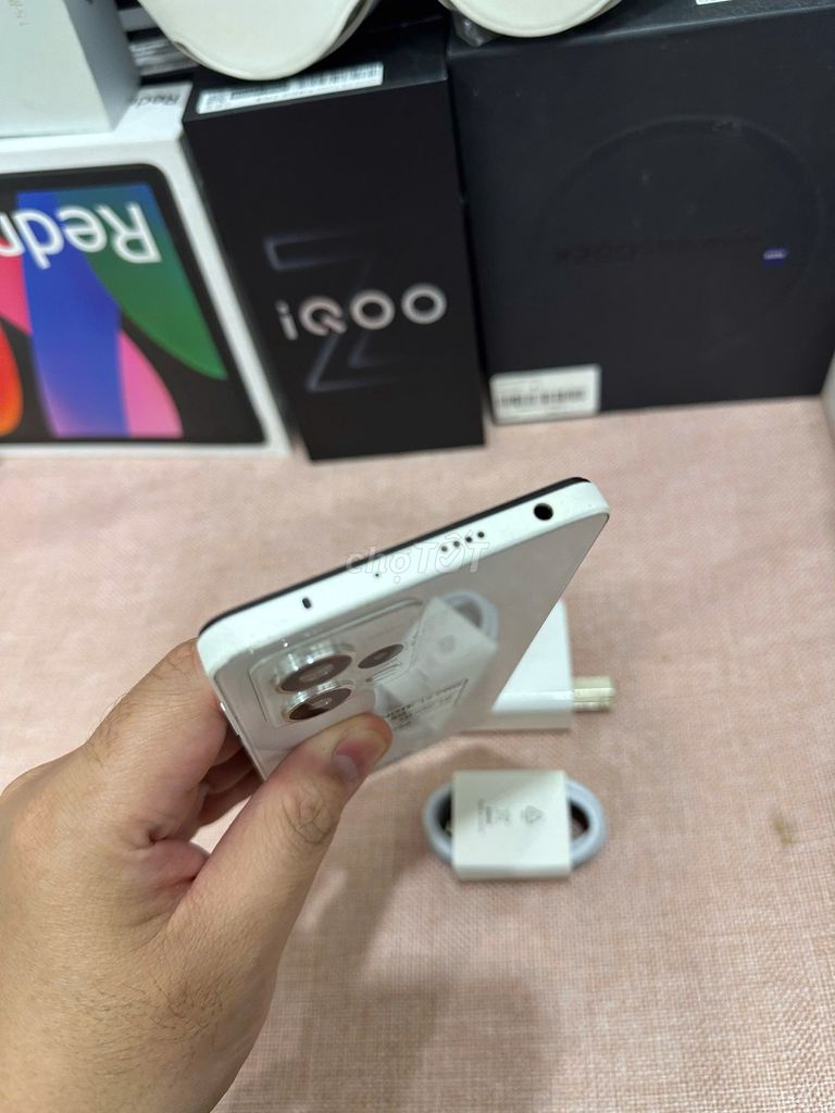 Redmi Note 12 Pro 5G 8/256 trắng Quốc Tế sạc 67w. Mua bán Điện thoại tại Quận Hoàng Mai Hà Nội được đăng bởi Trần Ngọc Hiếu hình 3