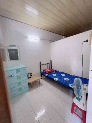 CHO THUÊ PHÒNG TRỌ QUẬN 10 NGAY KHU CHỢ ẨM THỰC HỒ THỊ KỶ