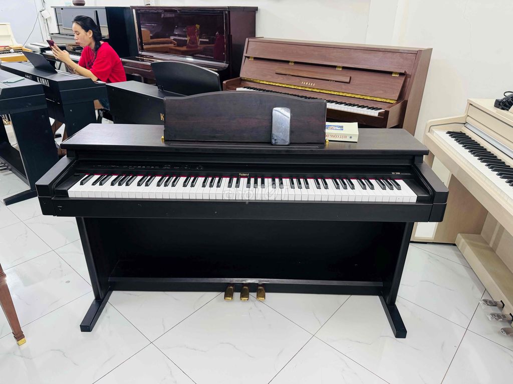 piano Rolan Hp2800 Nhật bản âm hay và bên