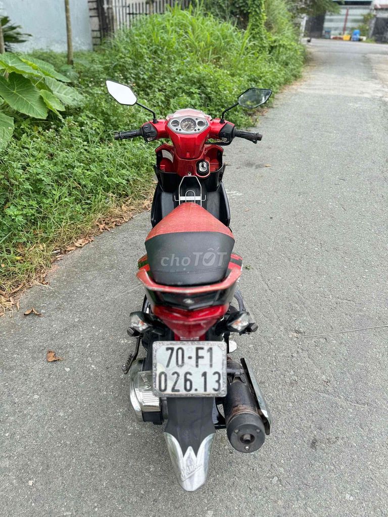 Yamaha Nouvo 4 Đỏ đen. Mua bán Xe máy tại Huyện Củ Chi Tp Hồ Chí Minh được đăng bởi HuỳnhLâm Bổn hình 2