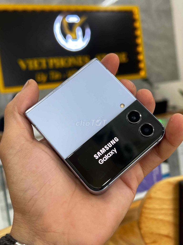 Samsung Galaxy Z Flip4 256GB Việt Nam! máy đẹp yêu. Mua bán Điện thoại tại Quận Thanh Khê Đà Nẵng được đăng bởi Vietphones Store 16 Kỳ Đồng hình 1