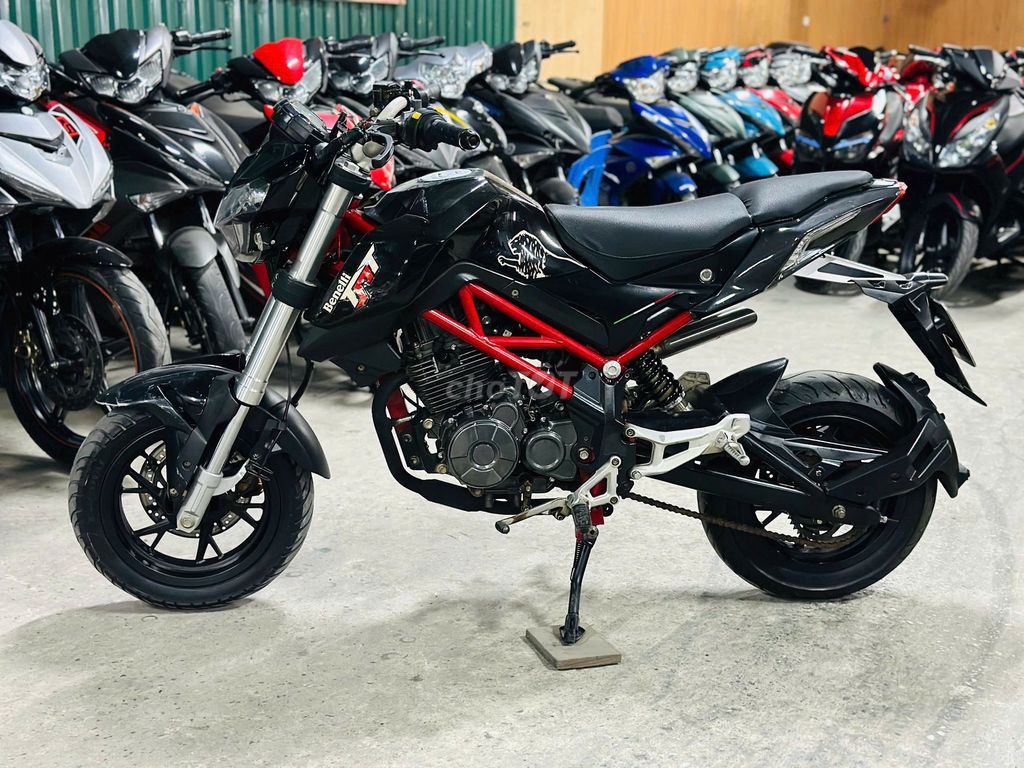 XE MÁYTHANH TÙNG_TNT 125 ĐEN CÔN TAY MÁY ĐỨNG. Mua bán Xe máy tại Quận Nam Từ Liêm Hà Nội được đăng bởi THANH TÙNG hình 5