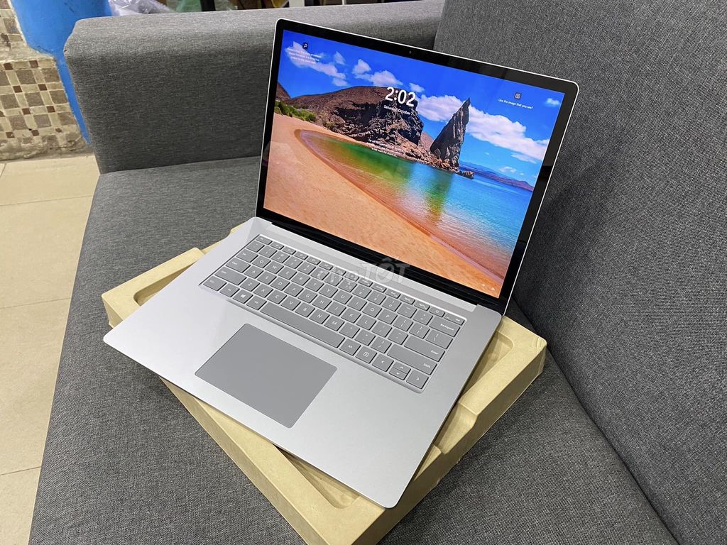 Microsoft Surface Laptop 4 R7 8GB/256GB/2K Touch. Mua bán Laptop tại Quận Bình Thạnh Tp Hồ Chí Minh được đăng bởi Nhật Minh Laptop hình 1