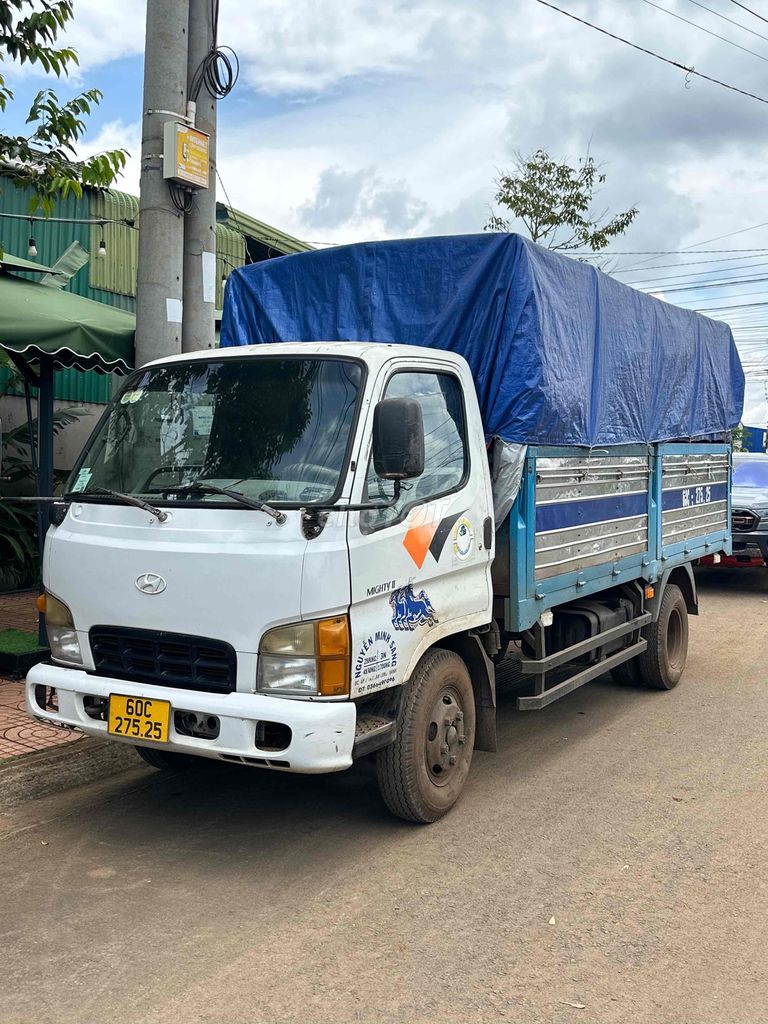 HYUNDAI hd65 đời 2000. Mua bán Xe tải, xe ben tại Thành phố Buôn Ma Thuột Đắk Lắk được đăng bởi Tran Hung hình 2