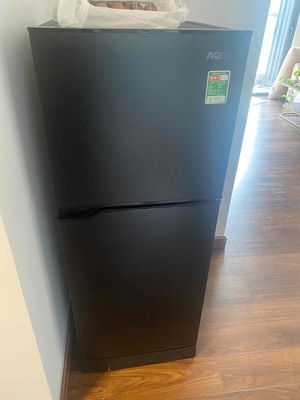 Tủ lạnh Aqua 130 lít vừa mua 2 tháng