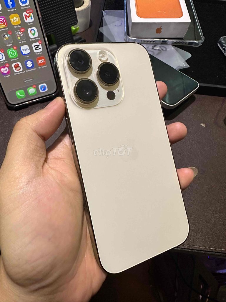 Apple iPhone 14 Pro Vàng Đã sử dụng zin áp. Mua bán Điện thoại tại Thành phố Thủ Đức Tp Hồ Chí Minh được đăng bởi Minh Sang Store Góp Bao Nợ Xấu hình 1