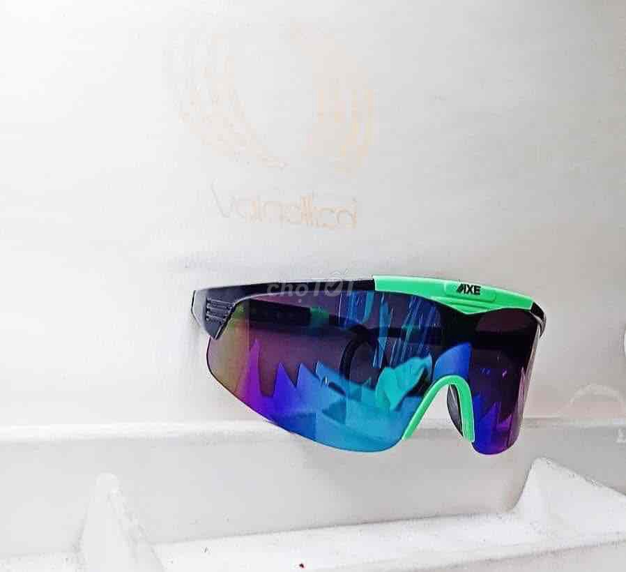Kính thể thao đạp xe hieu   AXE Đen, xanh lá. Mua bán Phụ kiện thời trang khác tại Thành phố Thủ Dầu Một Bình Dương được đăng bởi Somaly Shop Nội Địa Nhật Vintage 2Hand  hình 1