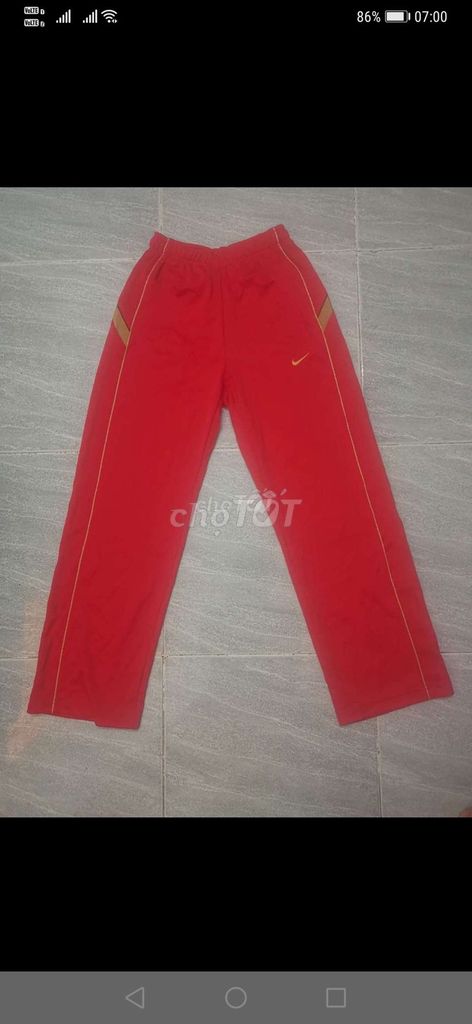 Quần dài thể thao Nike Vintage Dri-Fit Đỏ size SM. Mua bán Quần áo tại Quận Gò Vấp Tp Hồ Chí Minh được đăng bởi LinhVu2hands hình 1