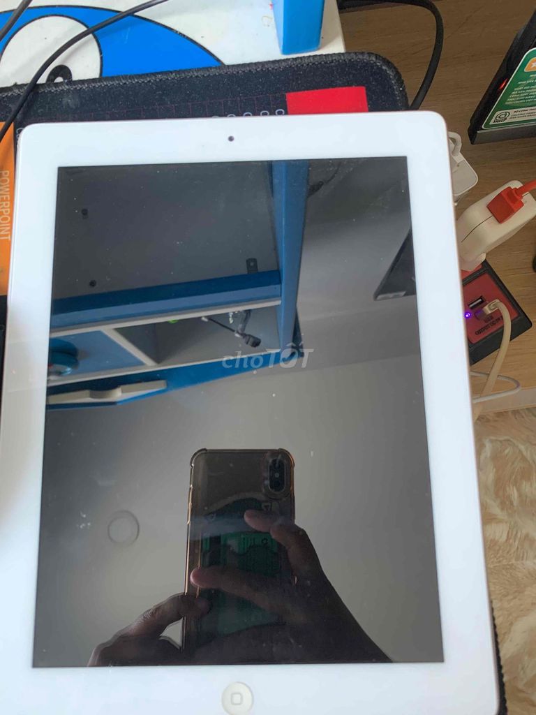 Apple iPad Bạc 16GB. Mua bán Máy tính bảng tại Huyện Hóc Môn Tp Hồ Chí Minh được đăng bởi Phương Anh hình 1