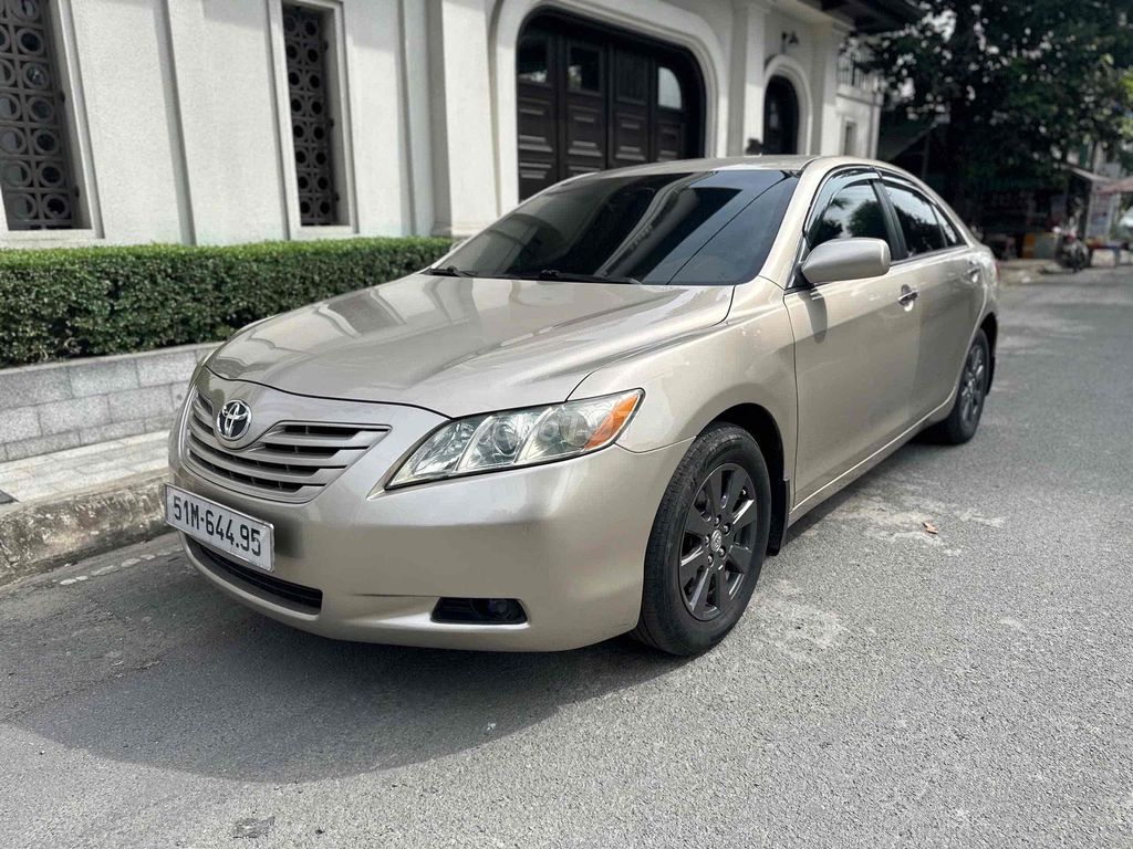 Toyota Camry LE 2007. Mua bán Ô tô tại Quận 12 Tp Hồ Chí Minh được đăng bởi Nguyễn Minh Phụng hình 2