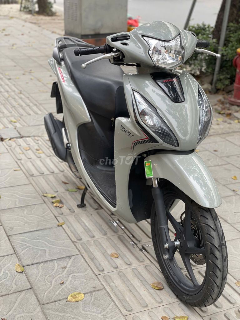 Honda Vision Sport 2023 Xám Sport. Mua bán Xe máy tại Quận Đống Đa Hà Nội được đăng bởi Nguyễn Thái hình 3