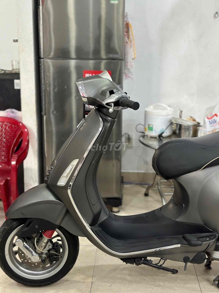 Vespa Spritn 2018 GTS/125.Chính chủ.BSTP.Giá tốt. Mua bán Xe máy tại Quận 6 Tp Hồ Chí Minh được đăng bởi Cửa Hàng Xe Máy Hoà Bùi hình 4