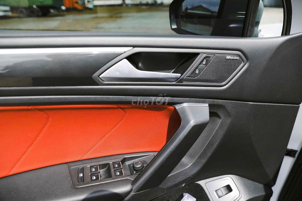 Volkswagen Tiguan Luxury S nhập Mexico 2023 30k km. Mua bán Ô tô tại Quận Gò Vấp Tp Hồ Chí Minh được đăng bởi Kính Đặng Ô Tô Lướt hình 15