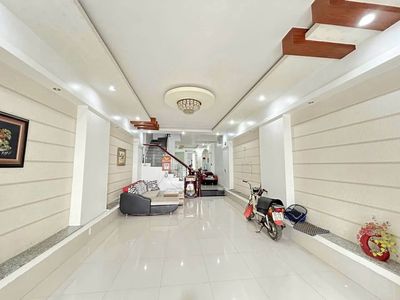 CHO THUÊ NHÀ TRỆT 2 LẦU MẶT TIỀN ĐƯỜNG TRẦN HOÀNG NA GIÁ 15 TRIỆU. Cho thuê nhà ở tại Quận Ninh Kiều Cần Thơ được đăng bởi Cao Thị Phương Annh
