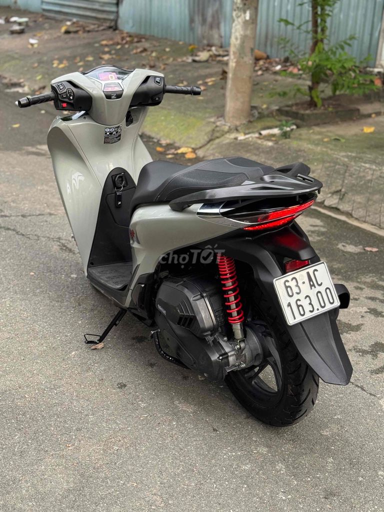 Honda SH 160i ABS 2024 Xám xi măng. Mua bán Xe máy tại Quận Gò Vấp Tp Hồ Chí Minh được đăng bởi CHXM 86 chuyên bán xe trả góp hình 14