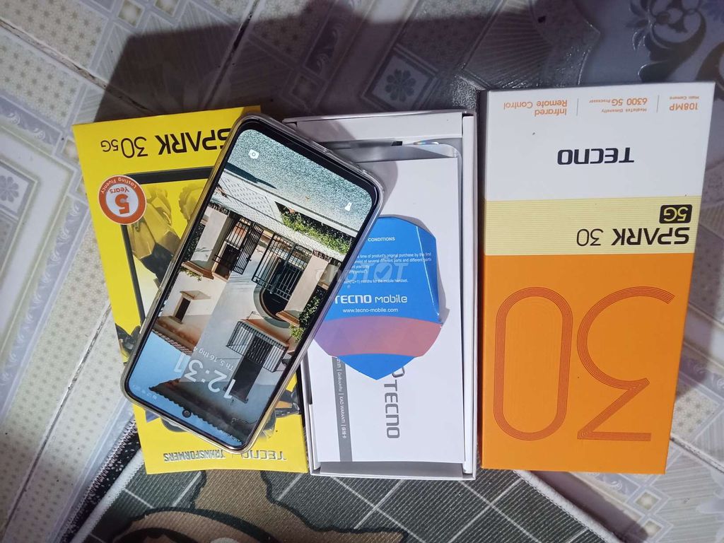 Tecno Spark 30 5G 6GB/128GB Trắng. Mua bán Điện thoại tại Quận Bình Thạnh Tp Hồ Chí Minh được đăng bởi kubi hình 1