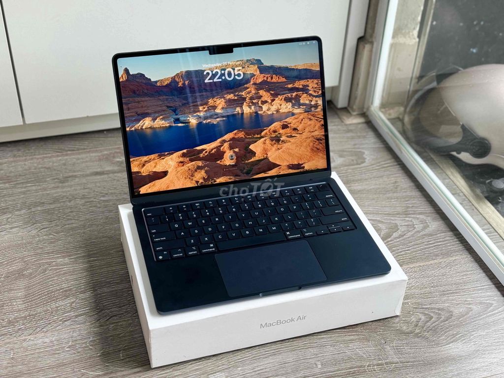 Macbook Air 13 inch 2022 M2 16GB/1TB fullbox max. Mua bán Laptop tại Quận 10 Tp Hồ Chí Minh được đăng bởi thông hình 1